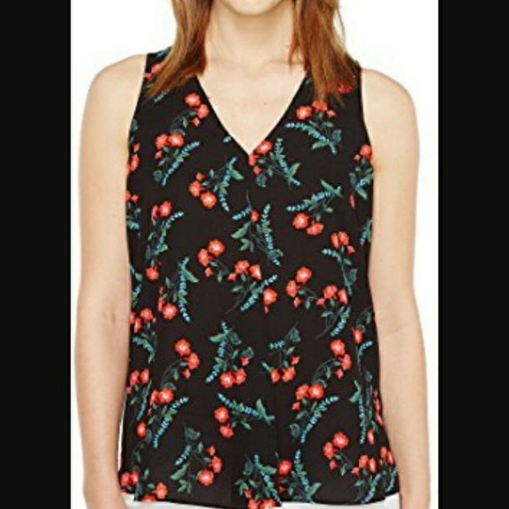 ❌Sold❌VINCE Camuto  Floral tunic TOP v NECK - Picture 8 of 8